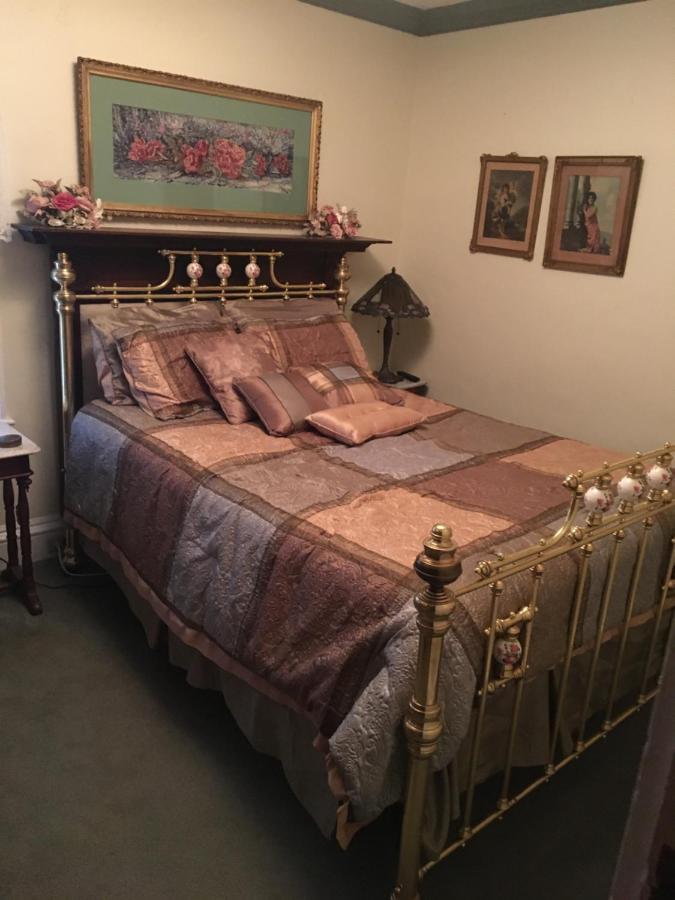 Raindrops On Roses Bed & Breakfast Herkimer Εξωτερικό φωτογραφία